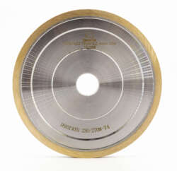 <a href="https://dianormetglass.pl/product/sciernica-diamentowa-trapez-150-mm-4-5-mm-do-szkla/">Ściernica diamentowa obwodowa 150 mm do szkła 3mm trapez</a>